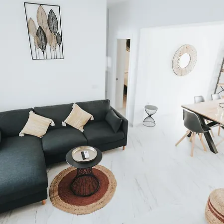 Shiny Nab Super Family Apartment