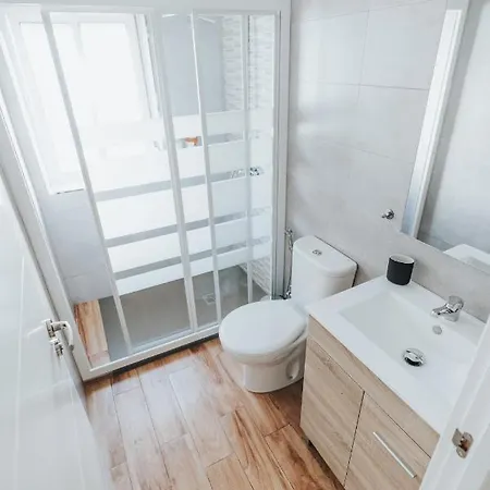 Shiny Nab Super Family Apartment Malaga