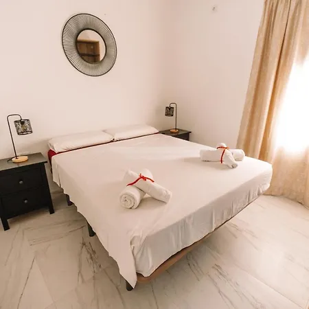 Shiny Nab Super Family Apartment Malaga