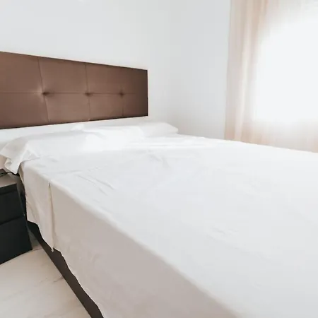 Shiny Nab Super Family Apartment Malaga